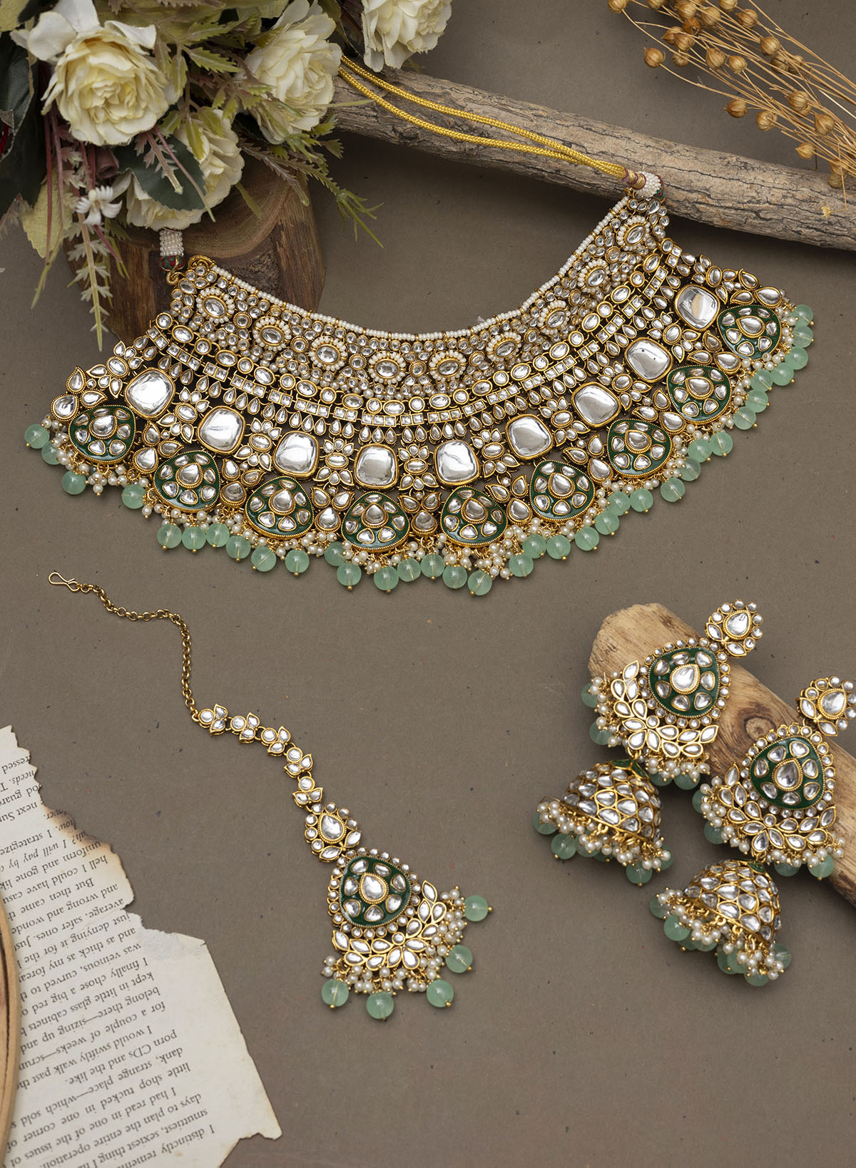 Rukshidha Necklace set with Maangtikka