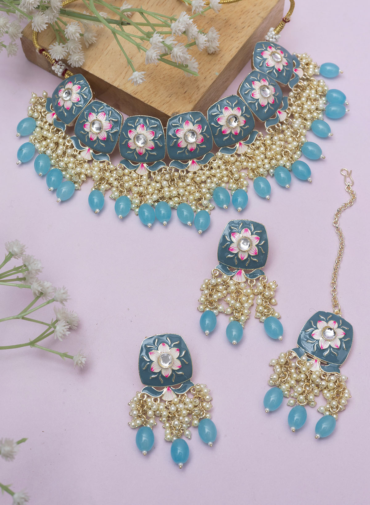 Saiee Meena Necklace Set