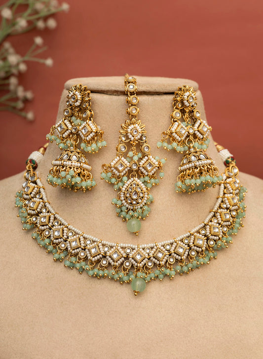Evania Necklace Set