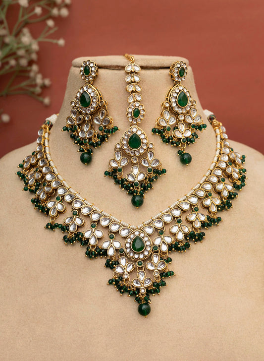 Ilakshi Necklace Set