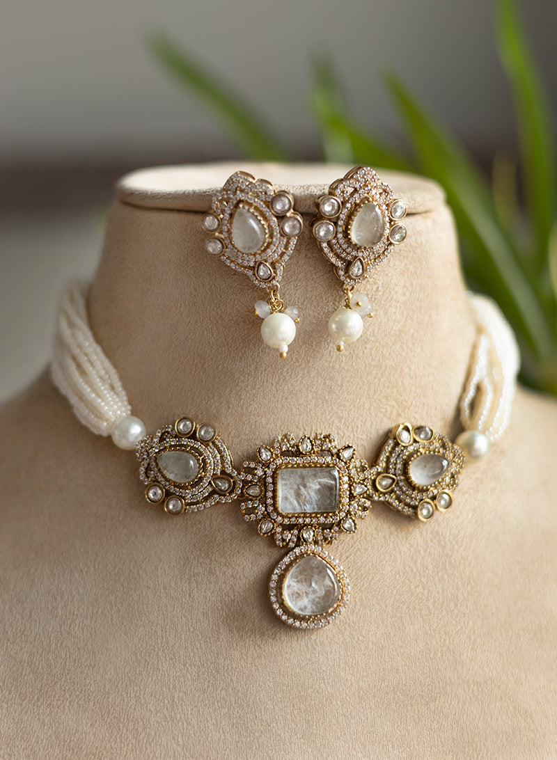 Qaynat choker set