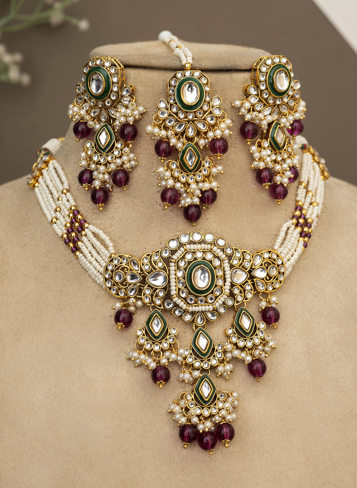Dhairya necklace set
