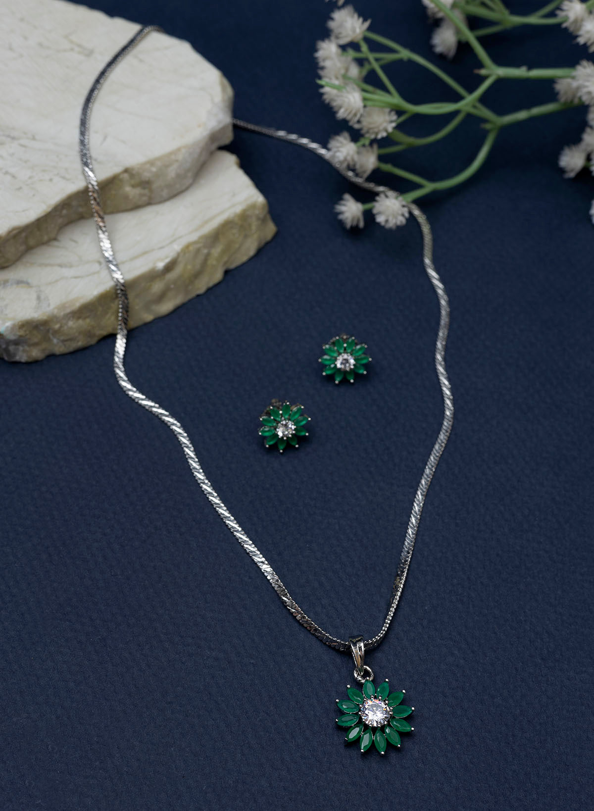 Tvisha Flower Pendant