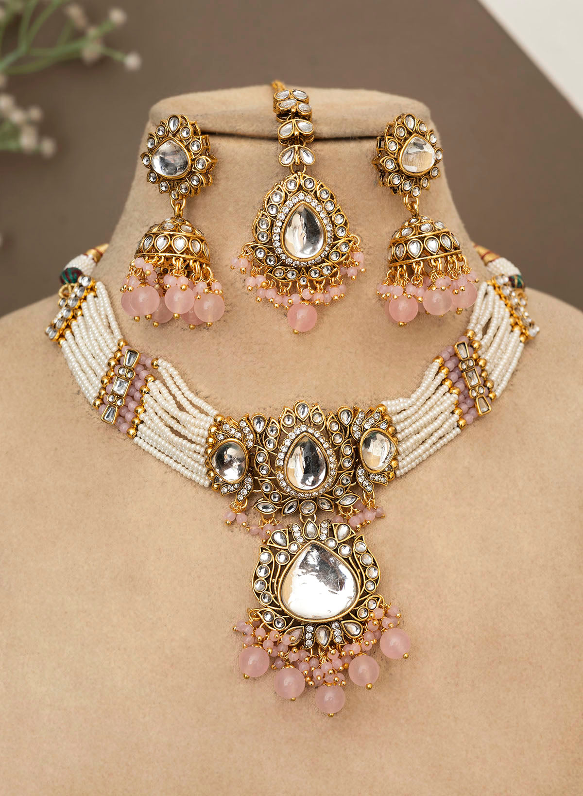 Keerti necklace set