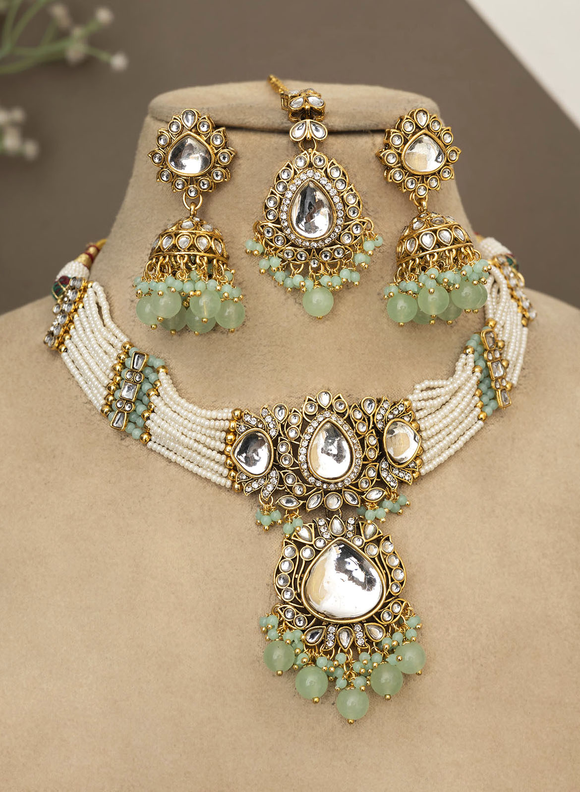 Keerti necklace set