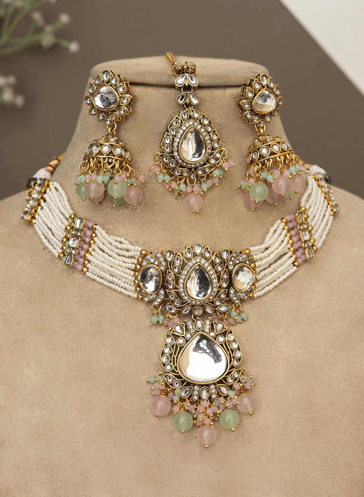 Keerti necklace set