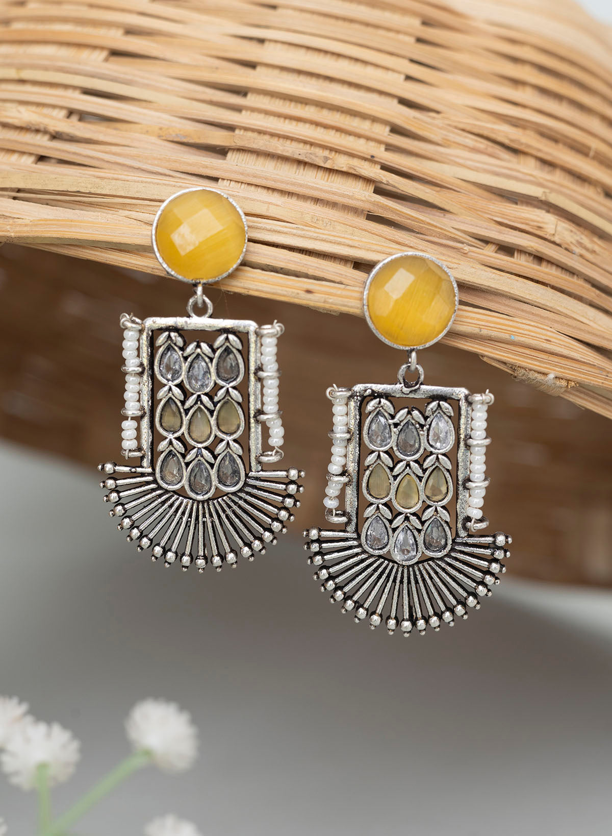 Varunyaa Drop earrings