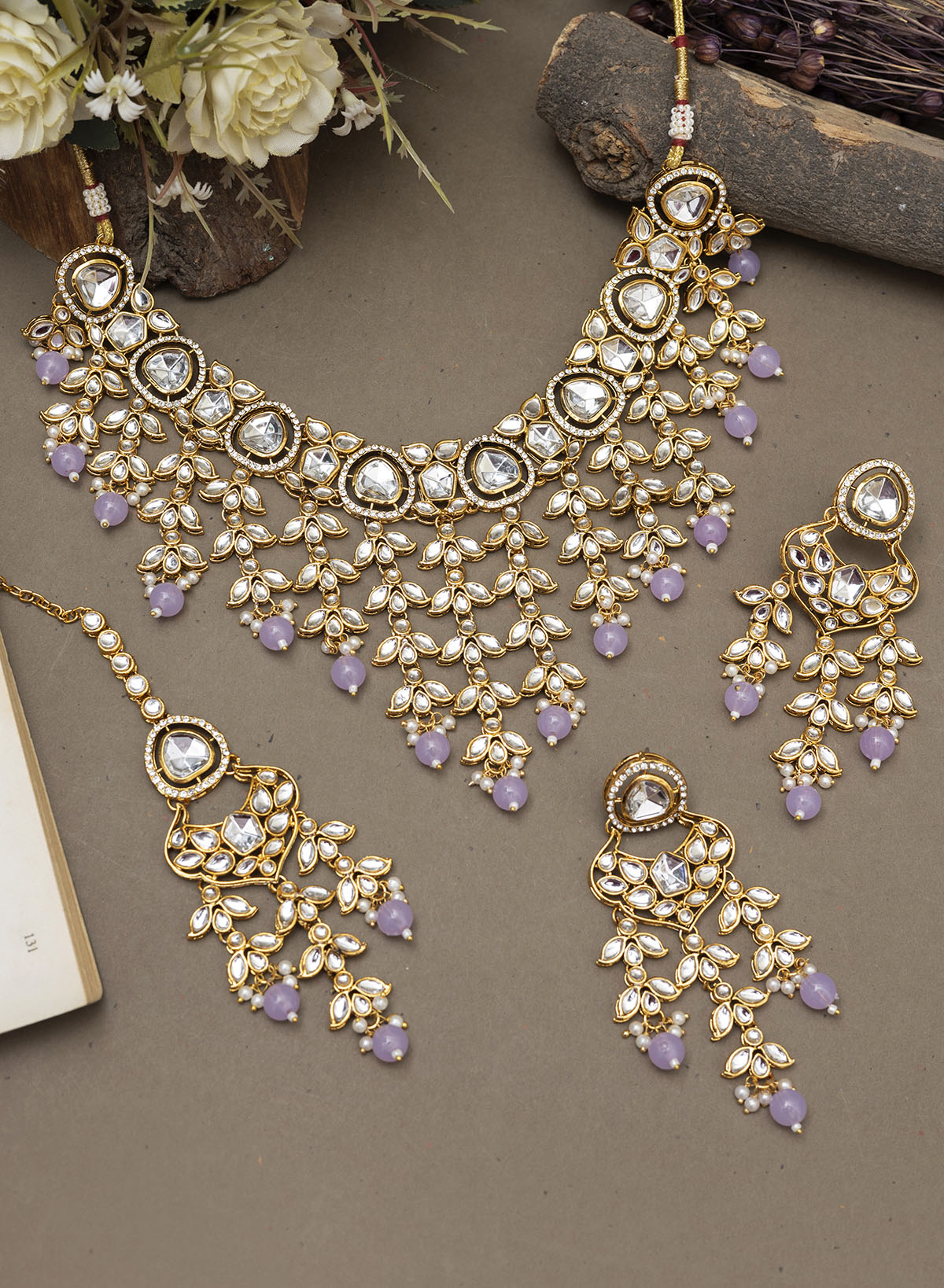 Amulya necklace set