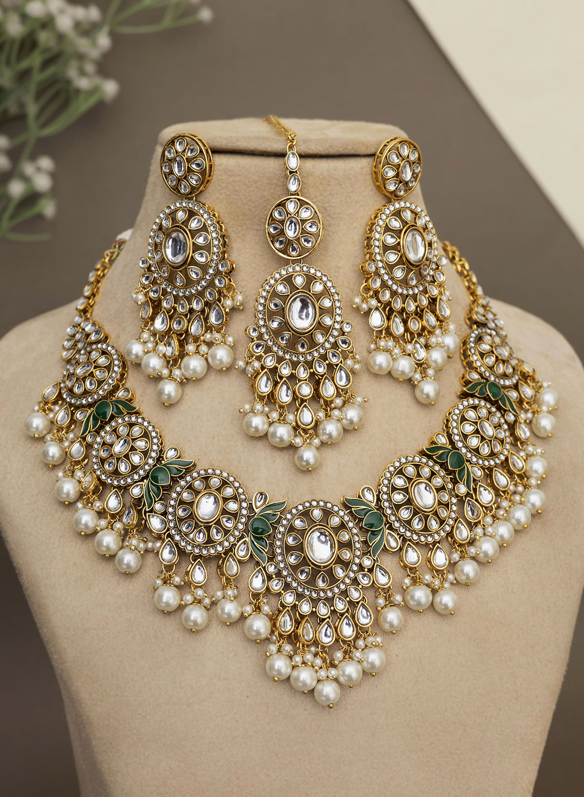Anavi necklace set