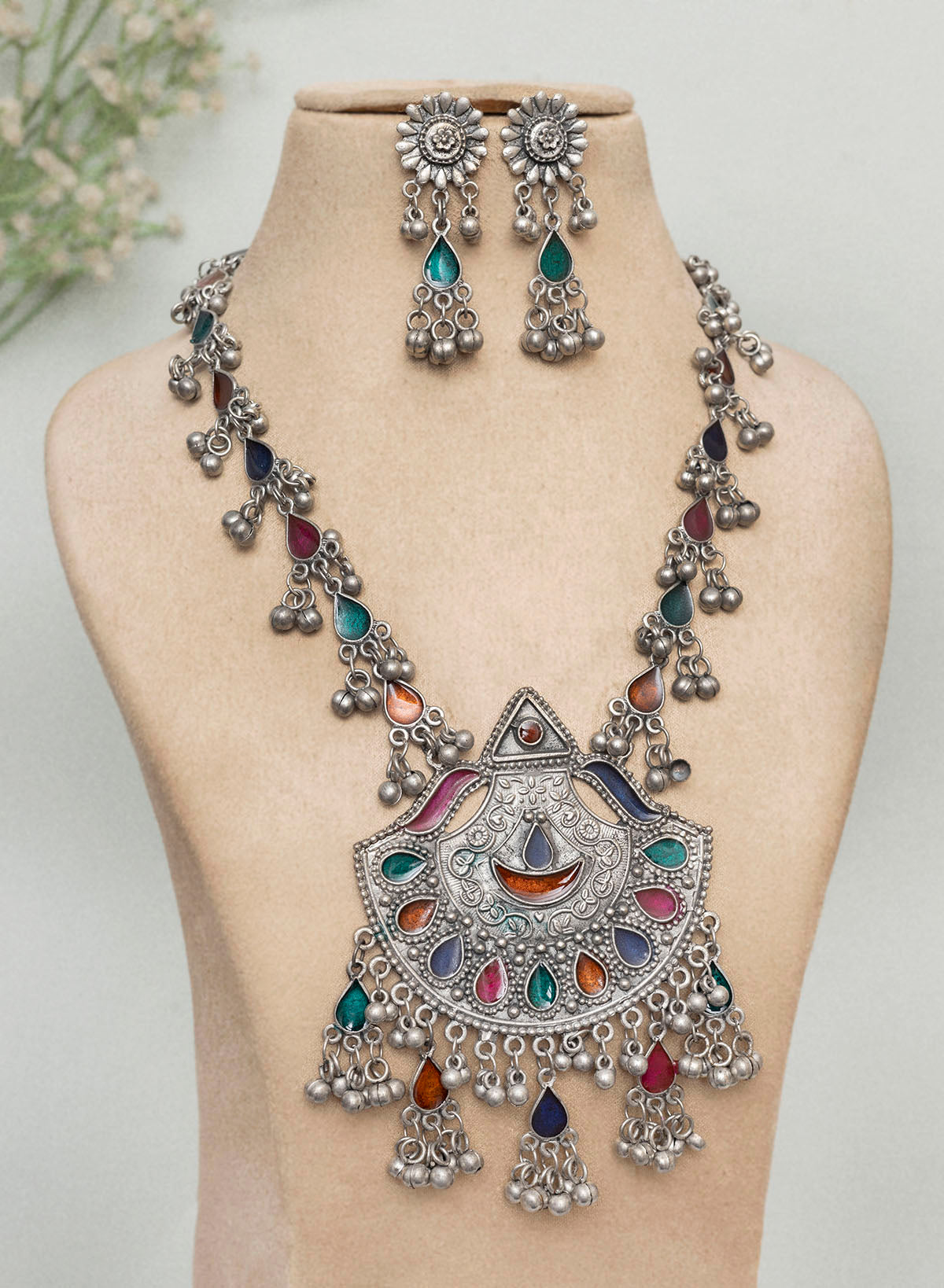 Wanisha Necklace Set