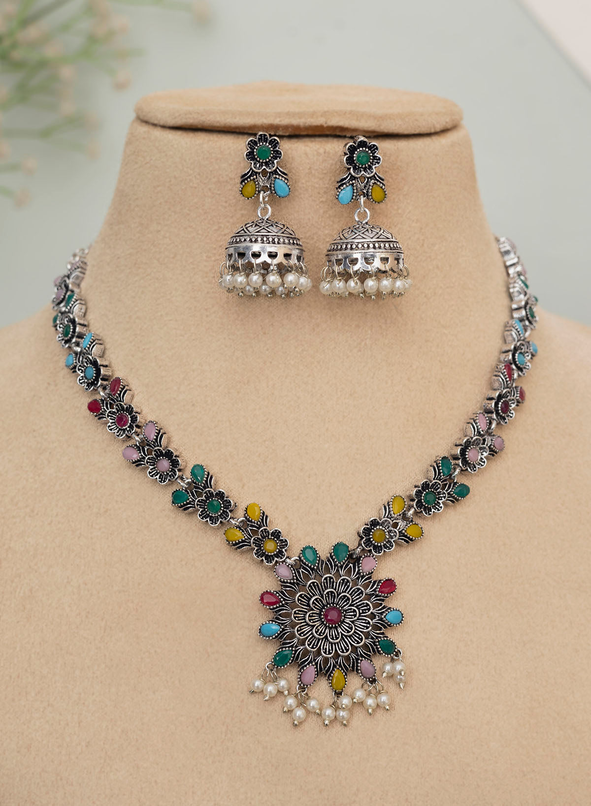 Manya necklace set