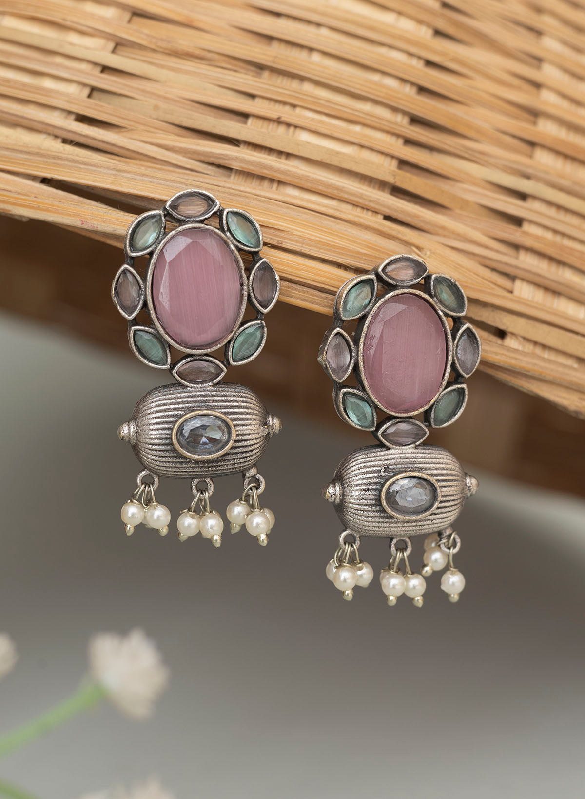 vedanshi earring