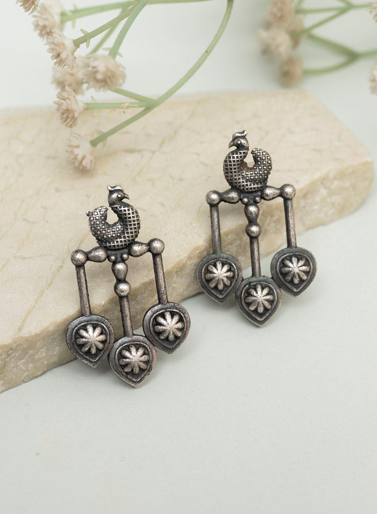AKSHINA DROP EARRING
