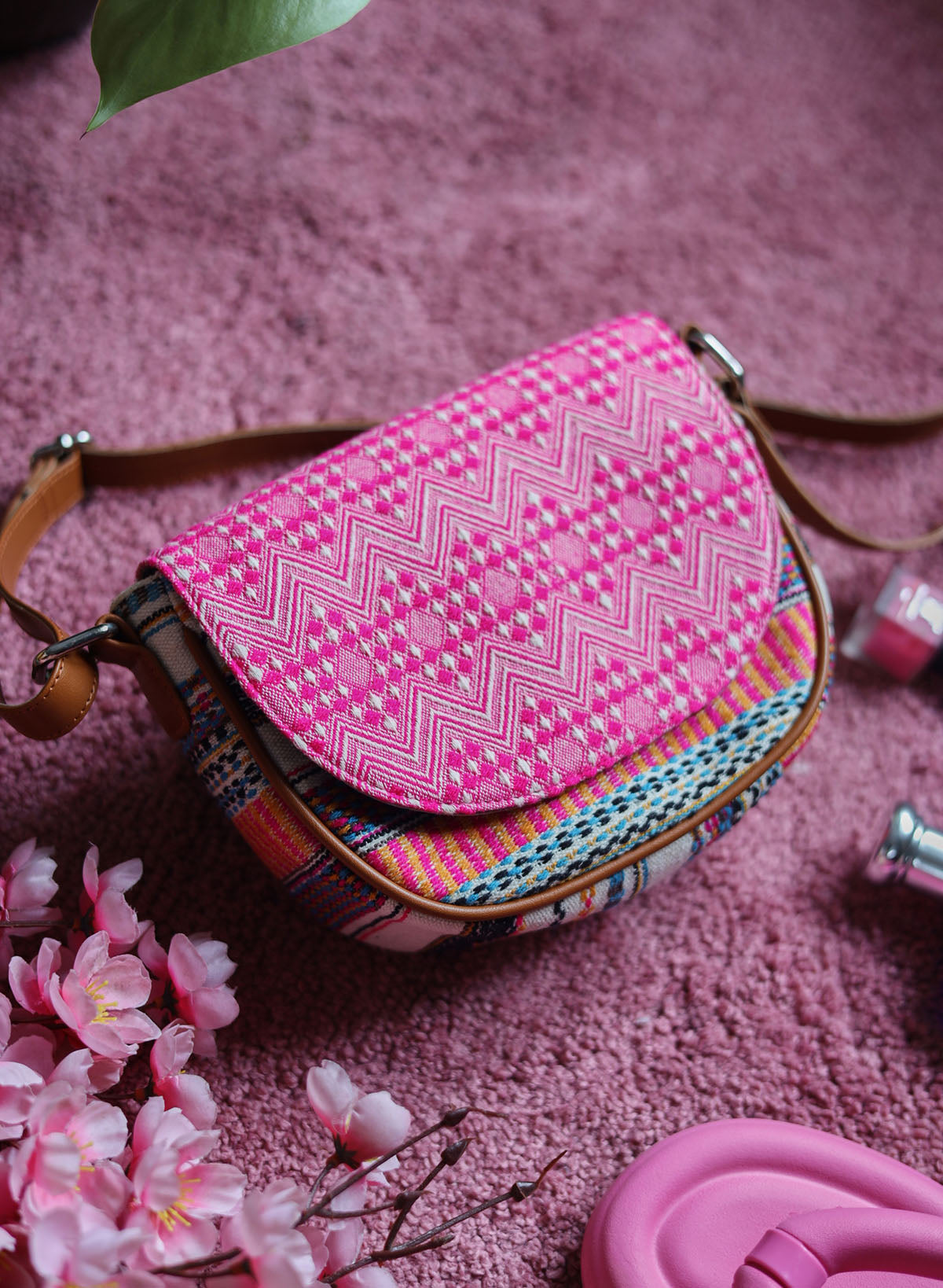 Afrah crossbody bag