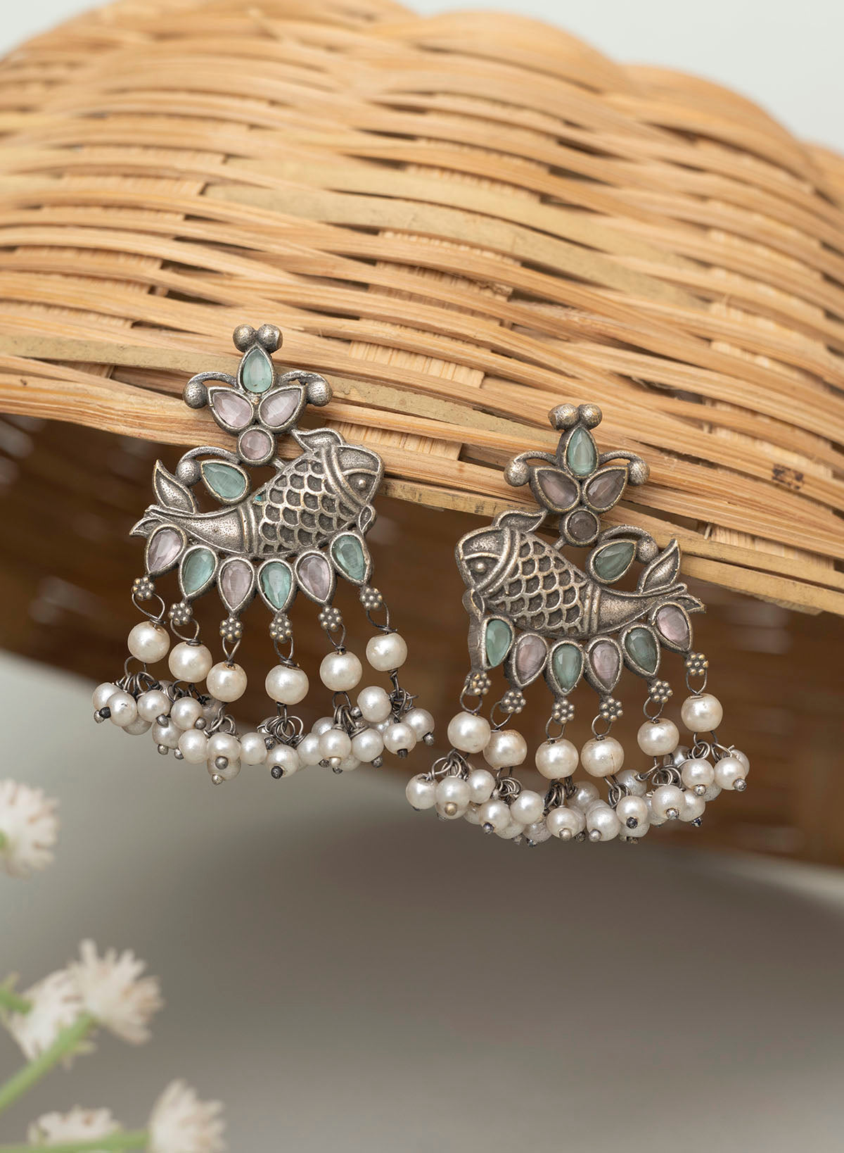 Hilsa pearl earring
