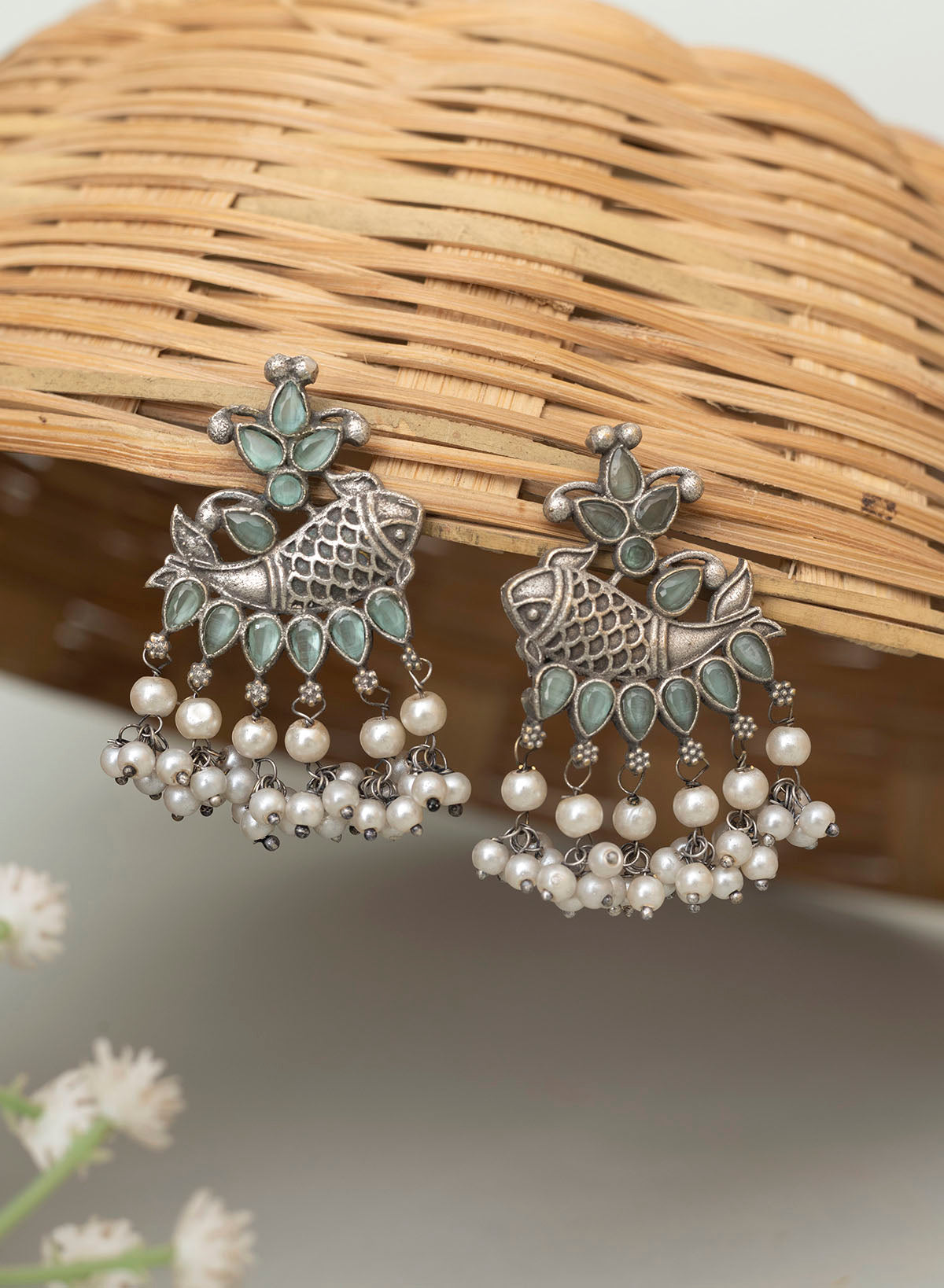 Hilsa pearl earring