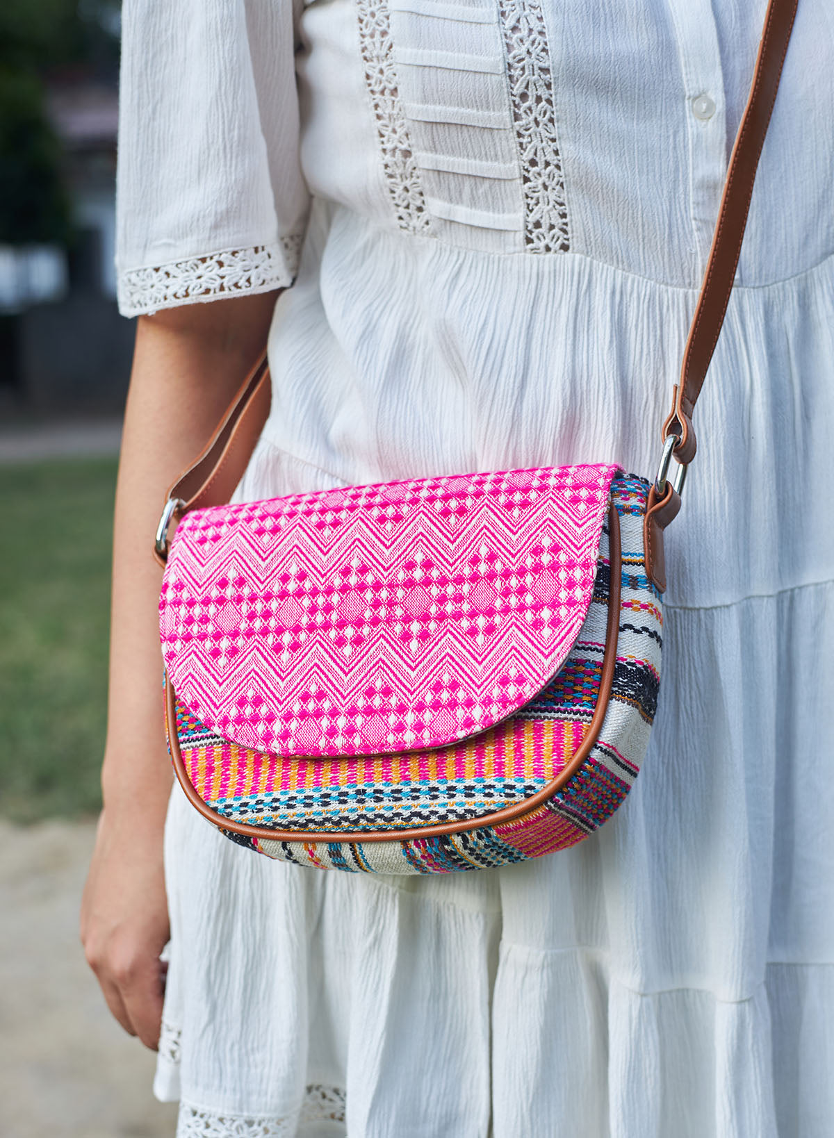 Afrah crossbody bag