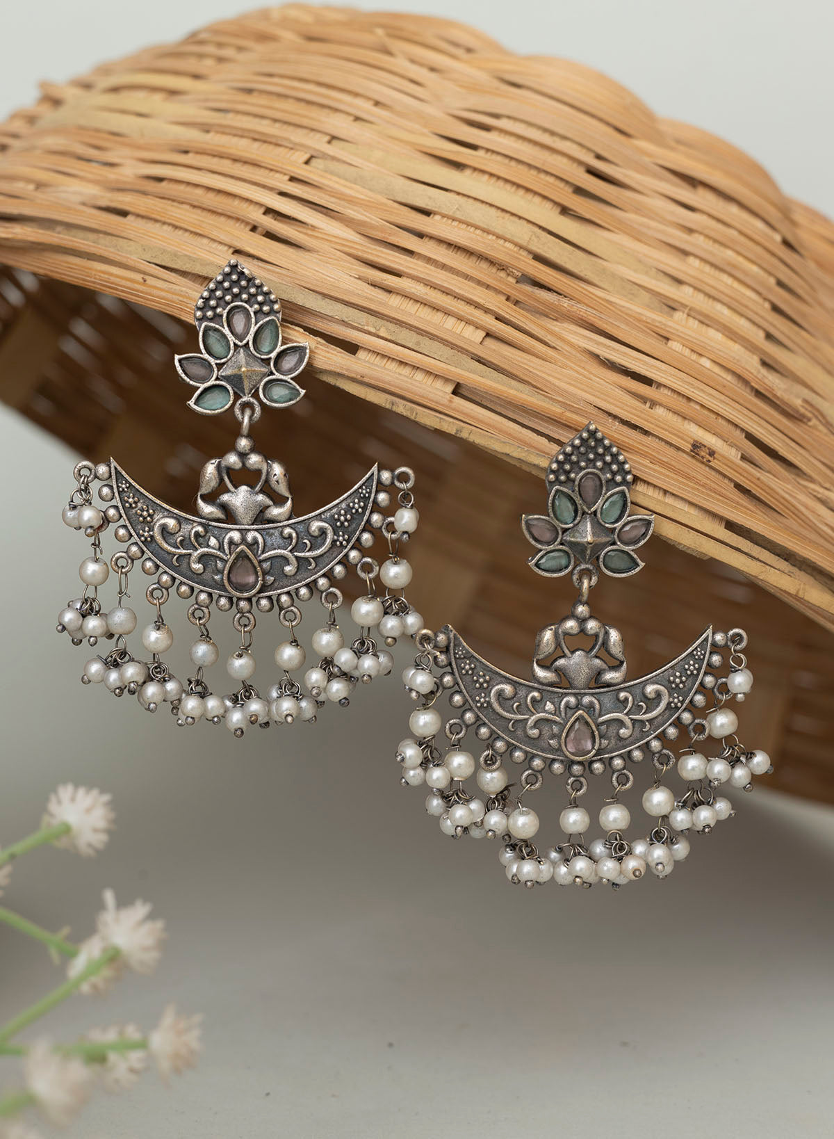 Jagyi silver earrings