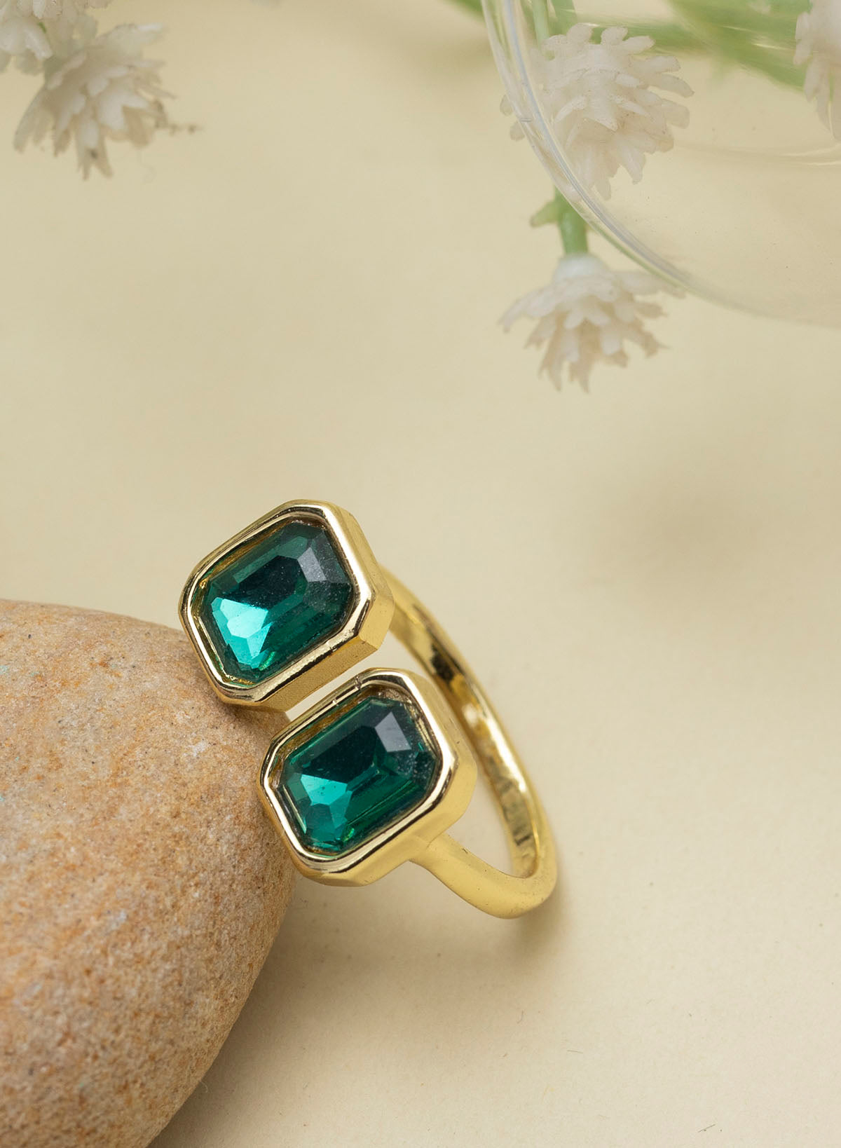 Saee enamel ring