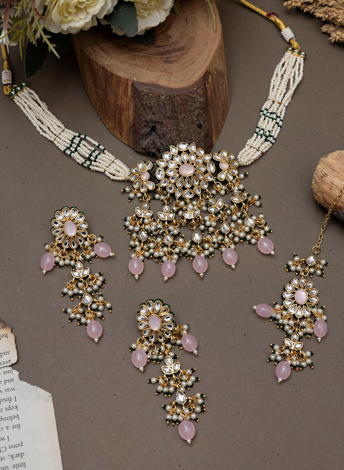 Joshika Kundan Necklace set with Maangtikka