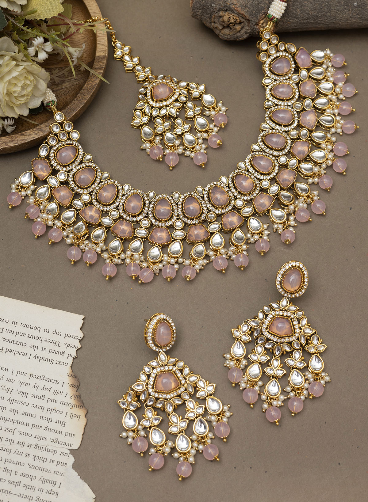 Sharvangi Kundan Set