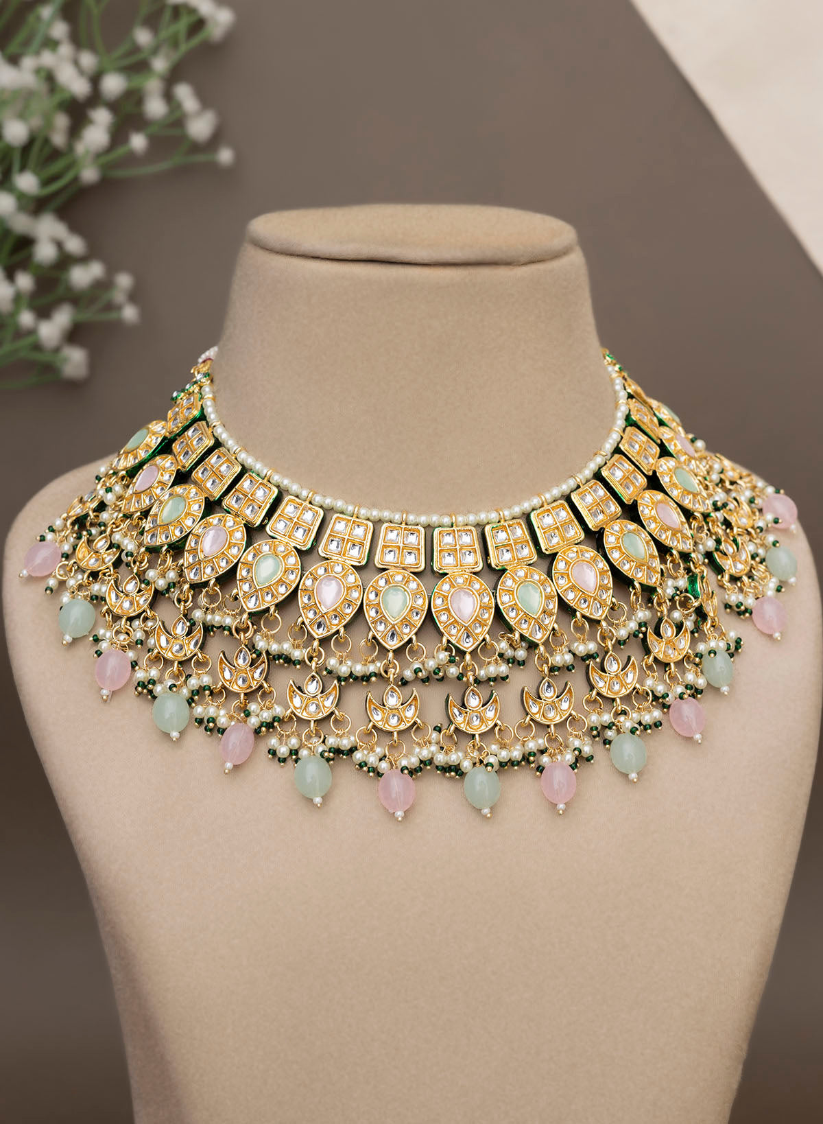 Ketki Kundan Necklace Set
