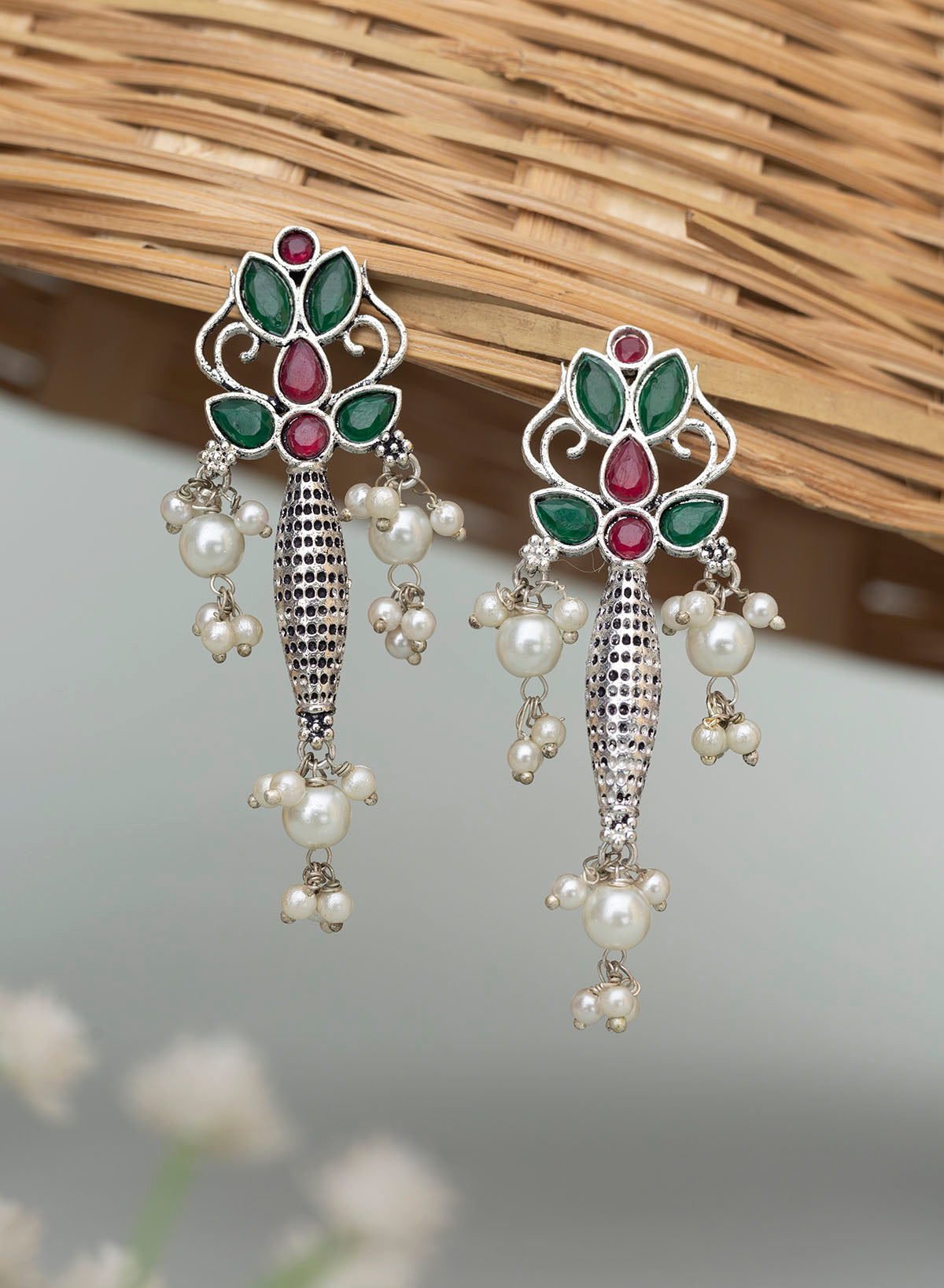 Omna Drop earrings