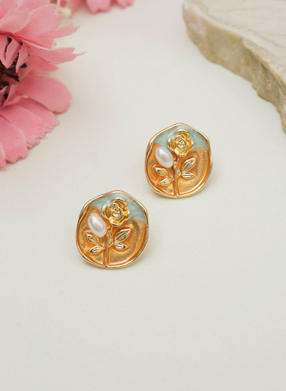 Anahi studs earring
