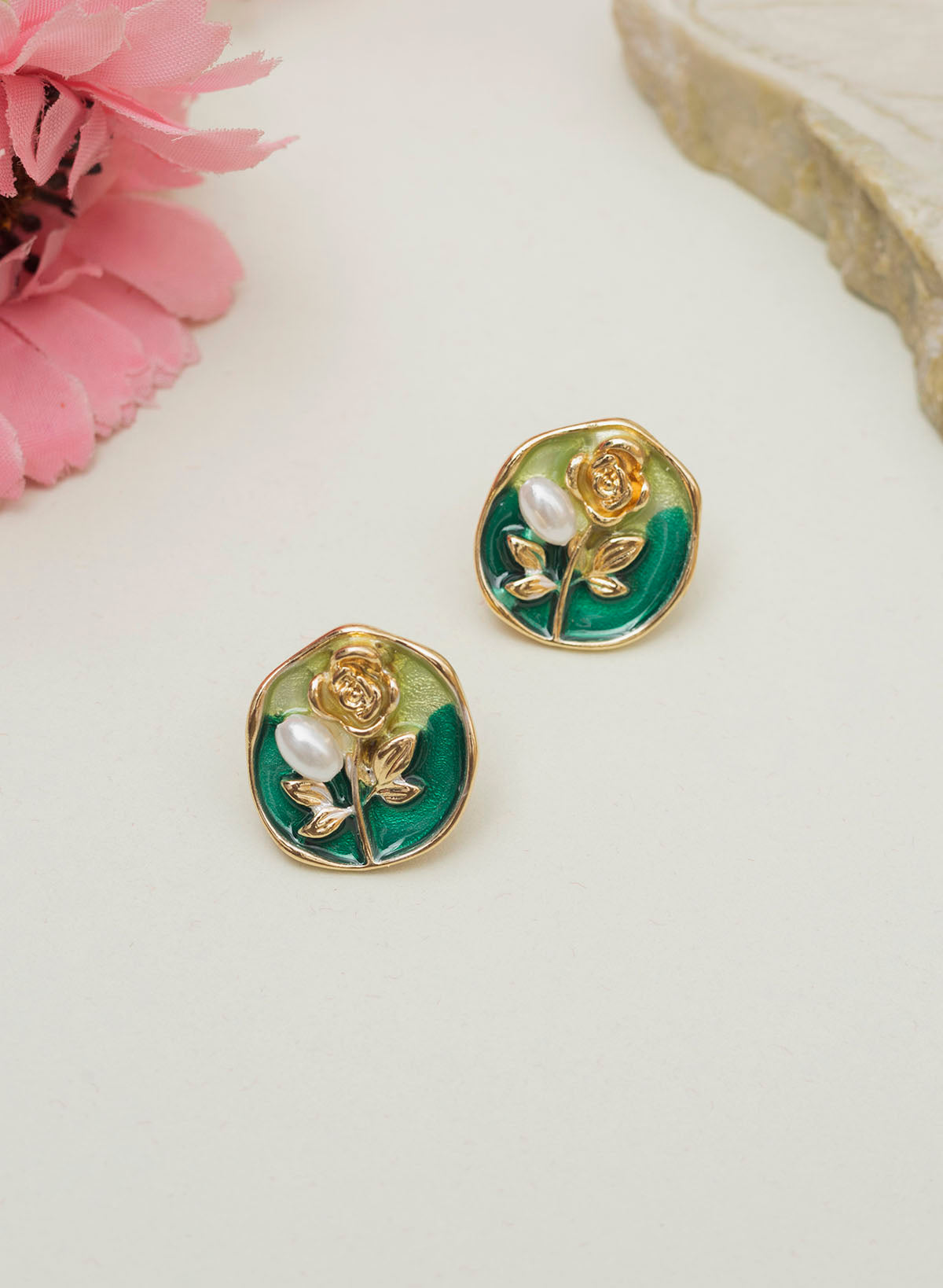 Anahi studs earring