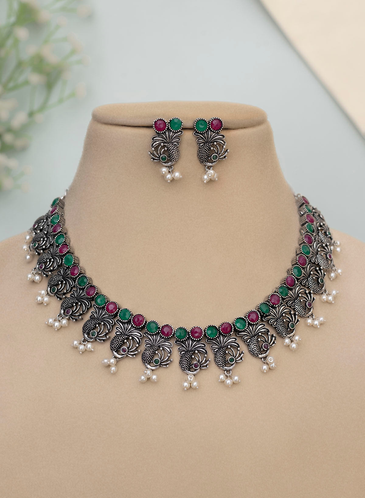 Tabu Necklace set
