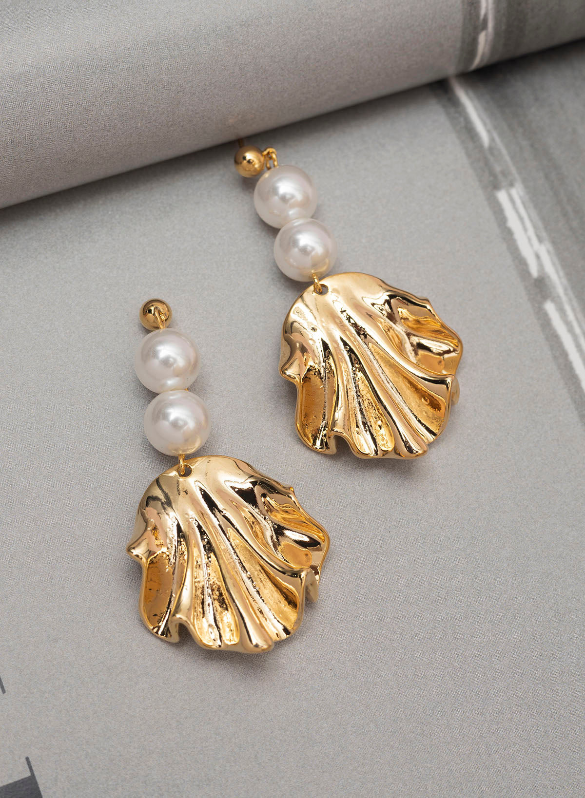Amora earring