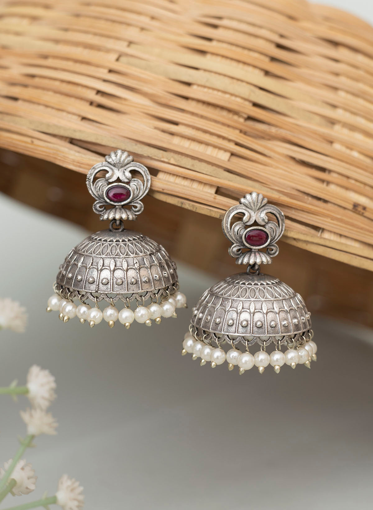 Samvidha Jhumka