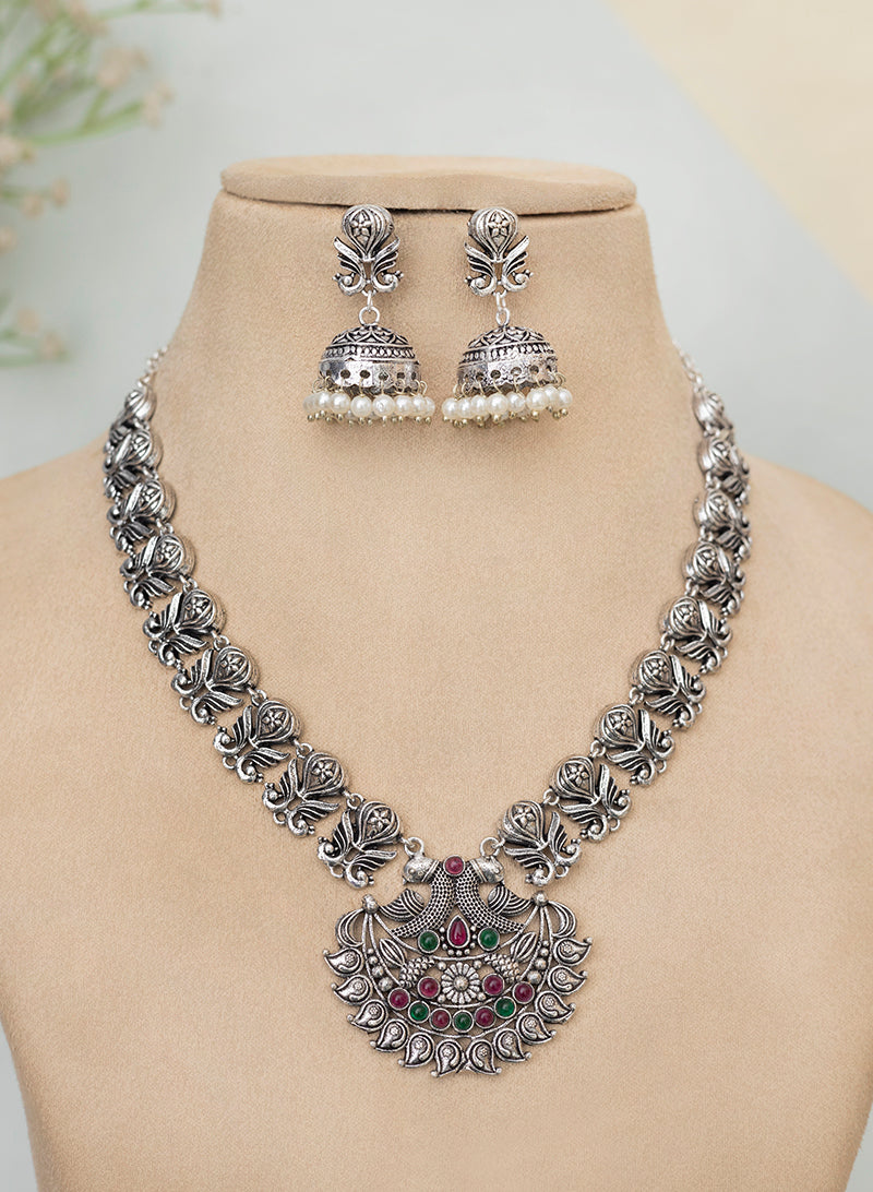 Mitra Necklace set