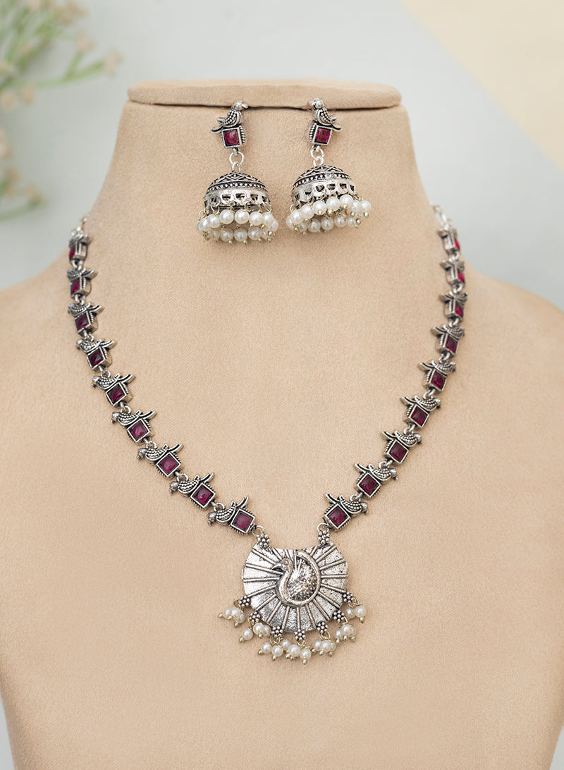 Amrina Necklace Set