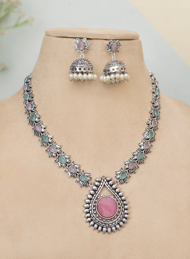 Dishanta Necklace set