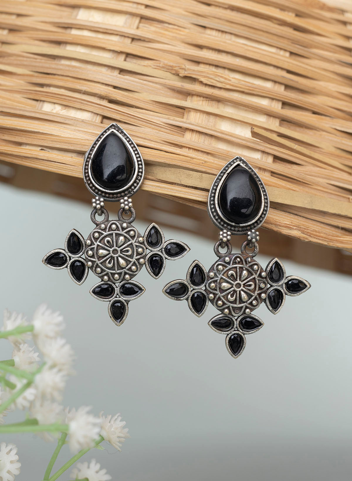 Vaani earring