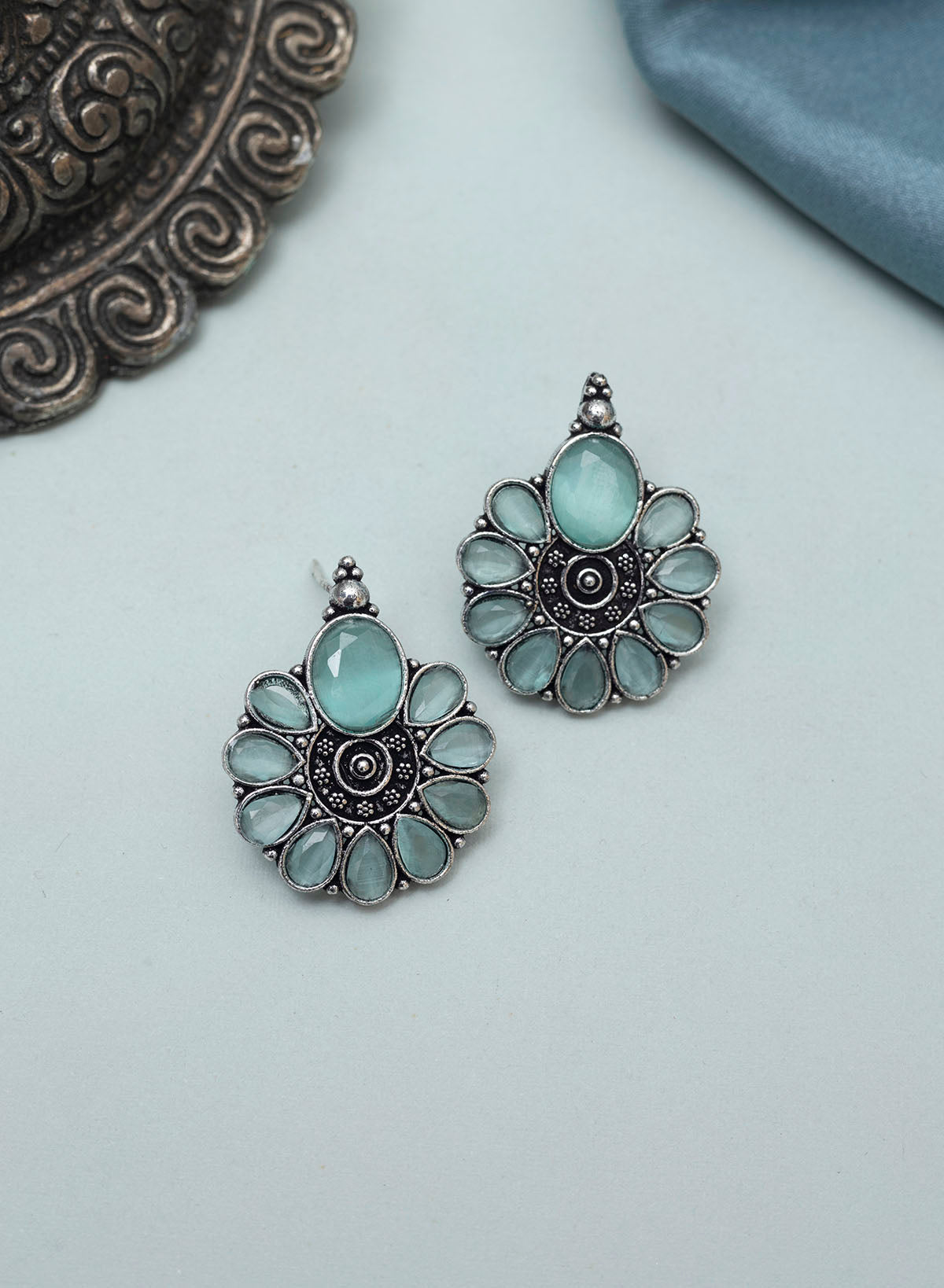 Ameesha Stud Earring