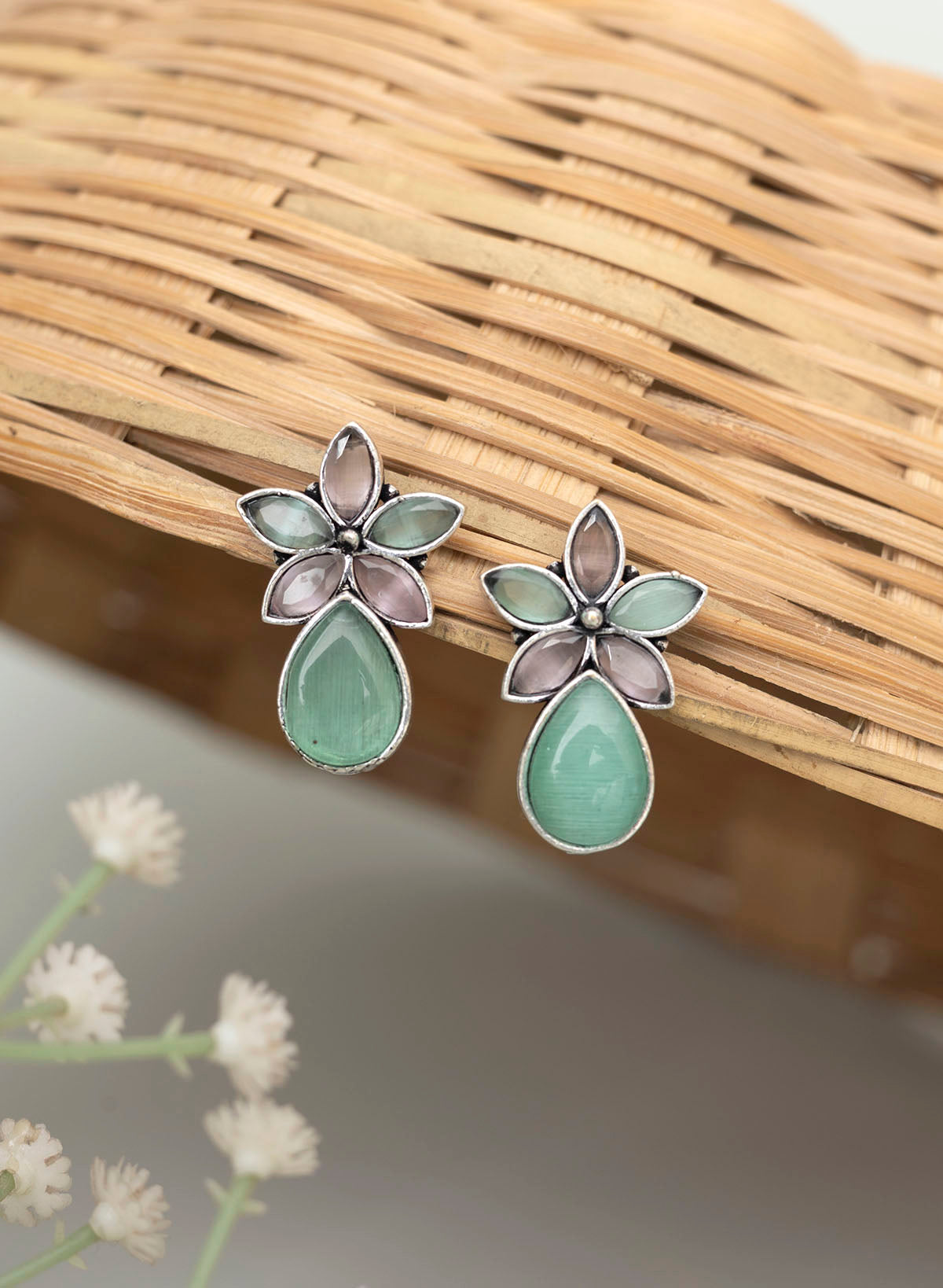Lavya earring