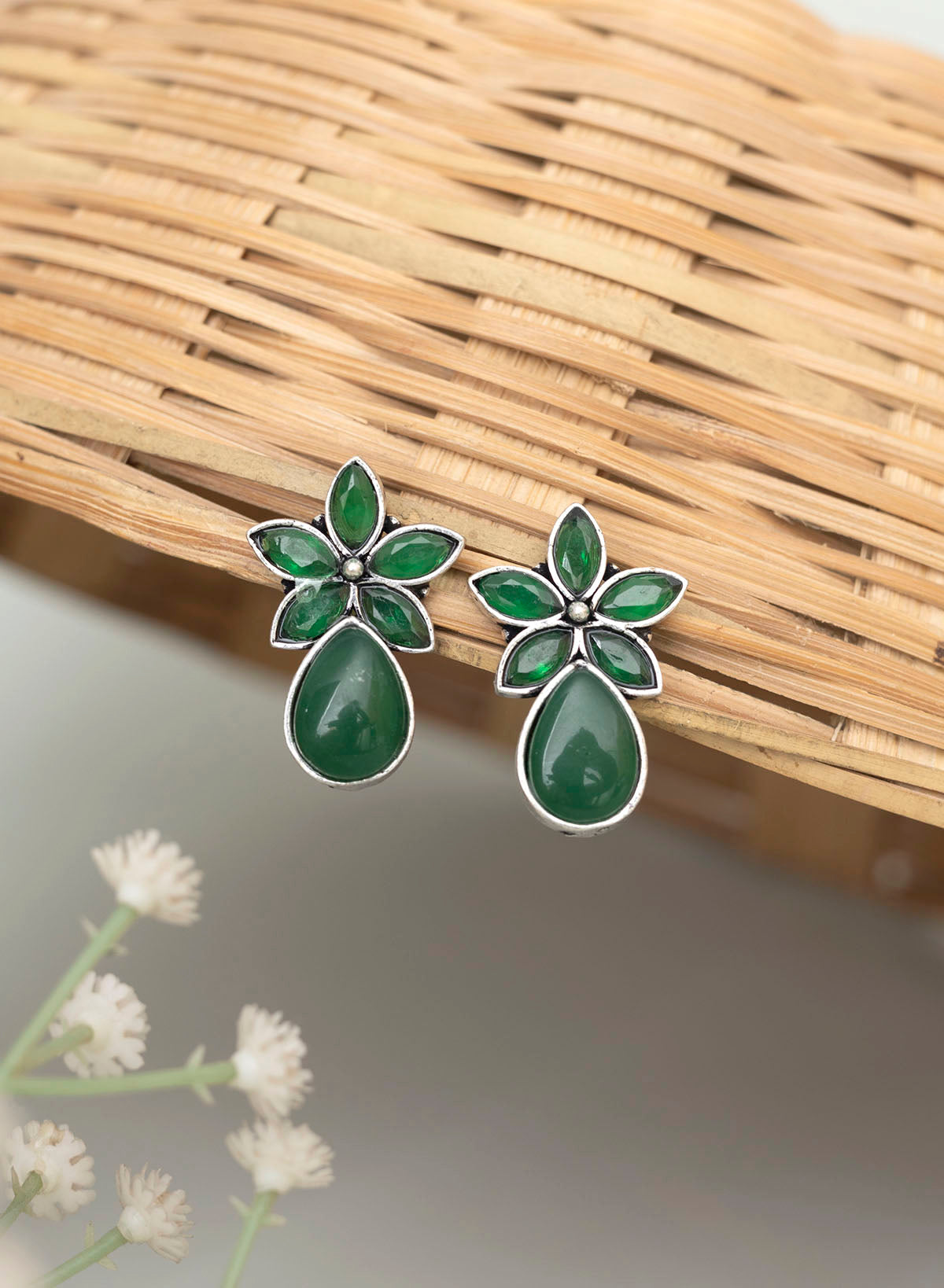 Lavya earring