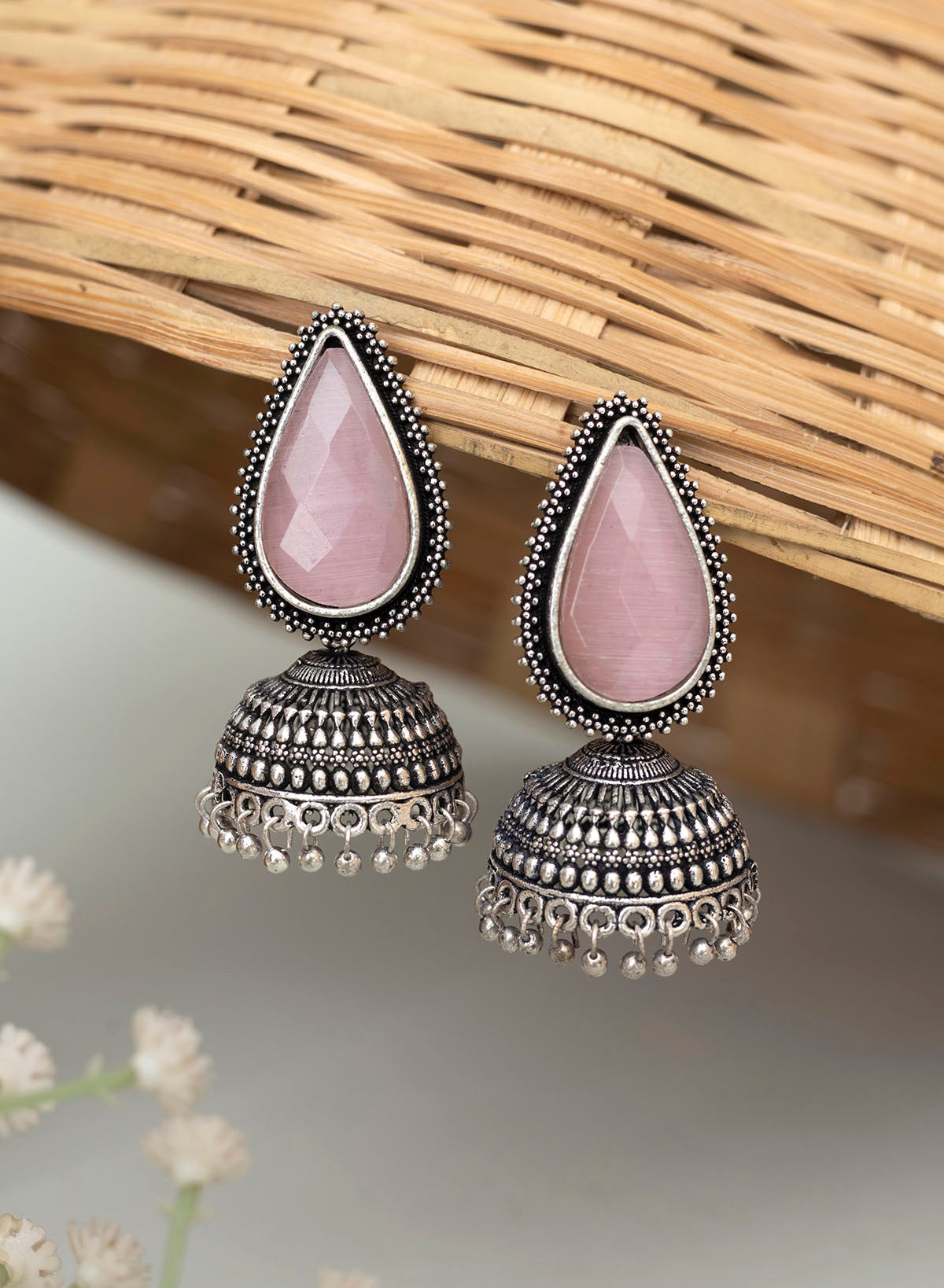 Riyanka jhumka