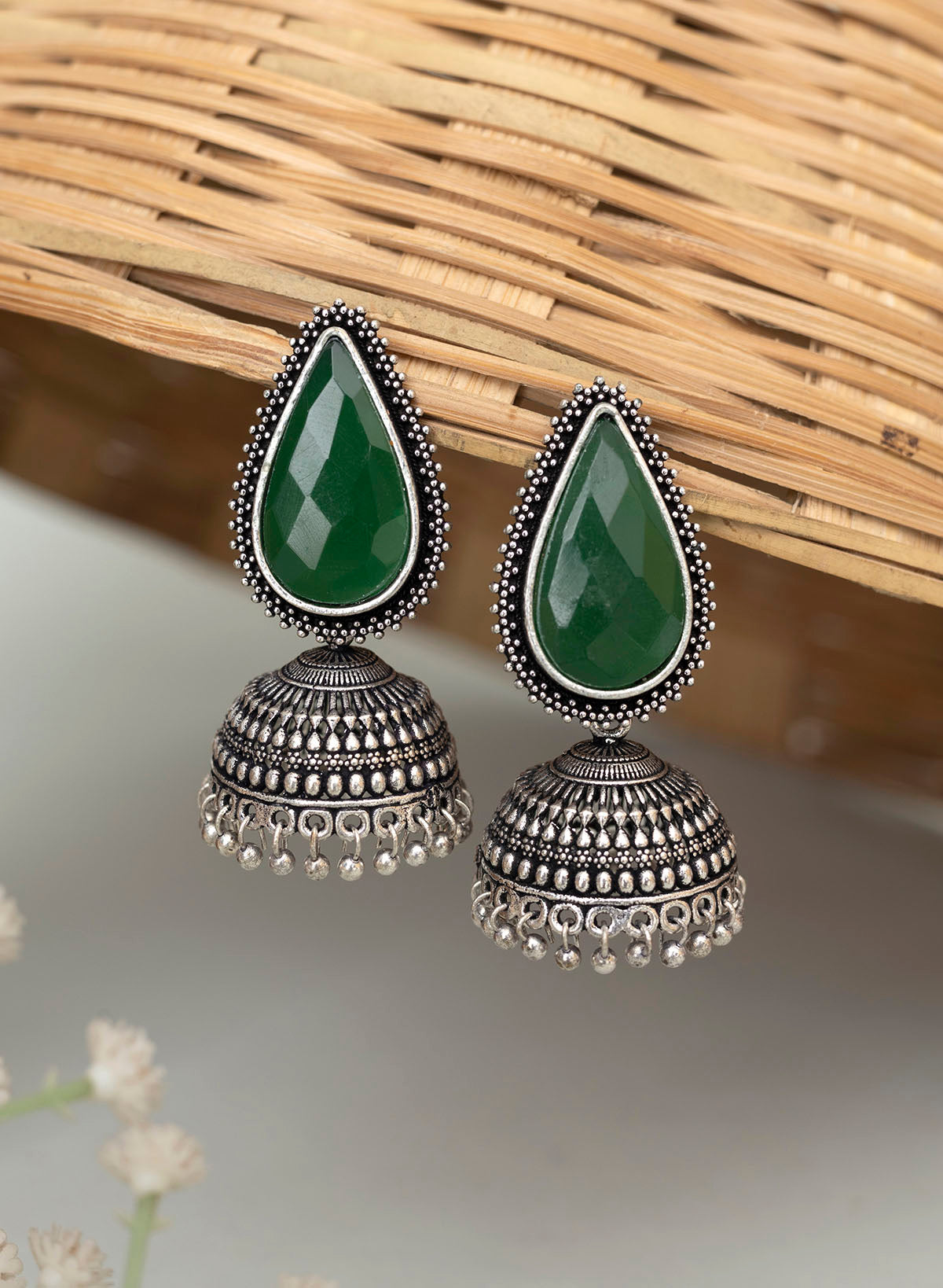 Riyanka jhumka