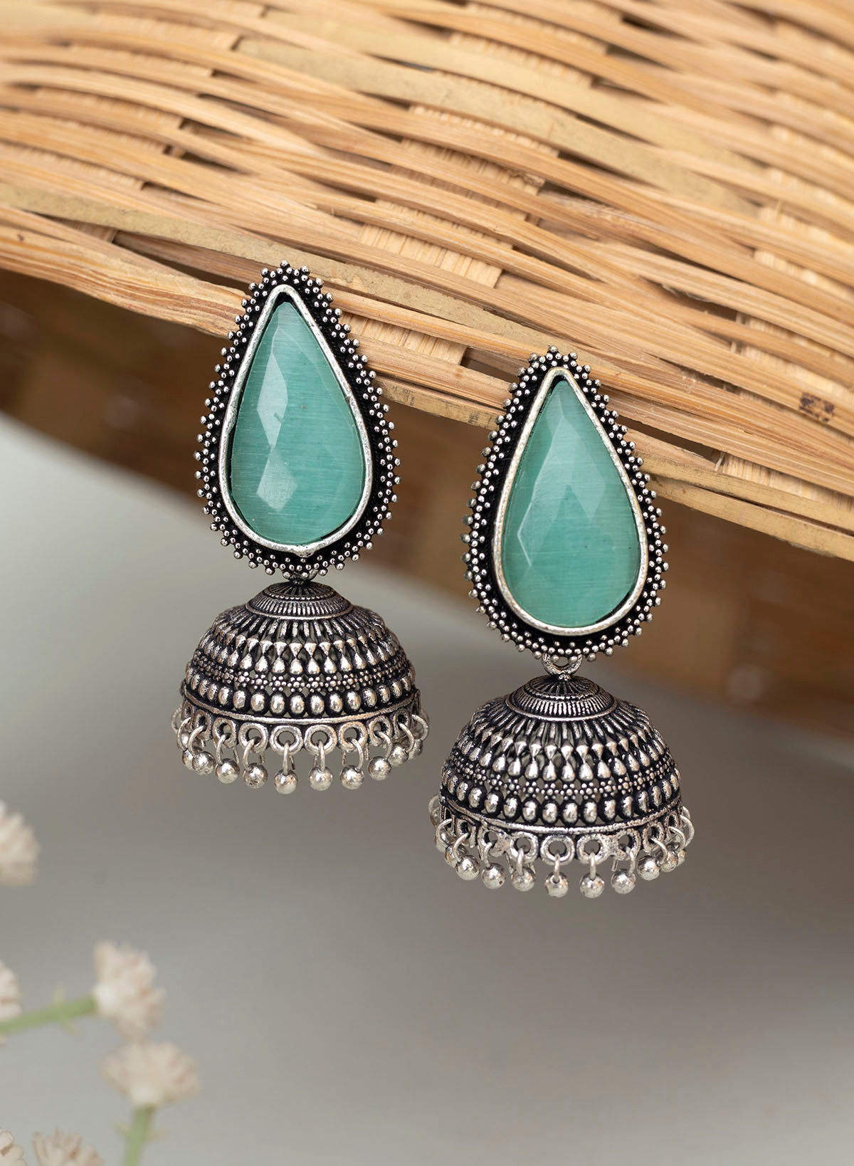 Riyanka jhumka