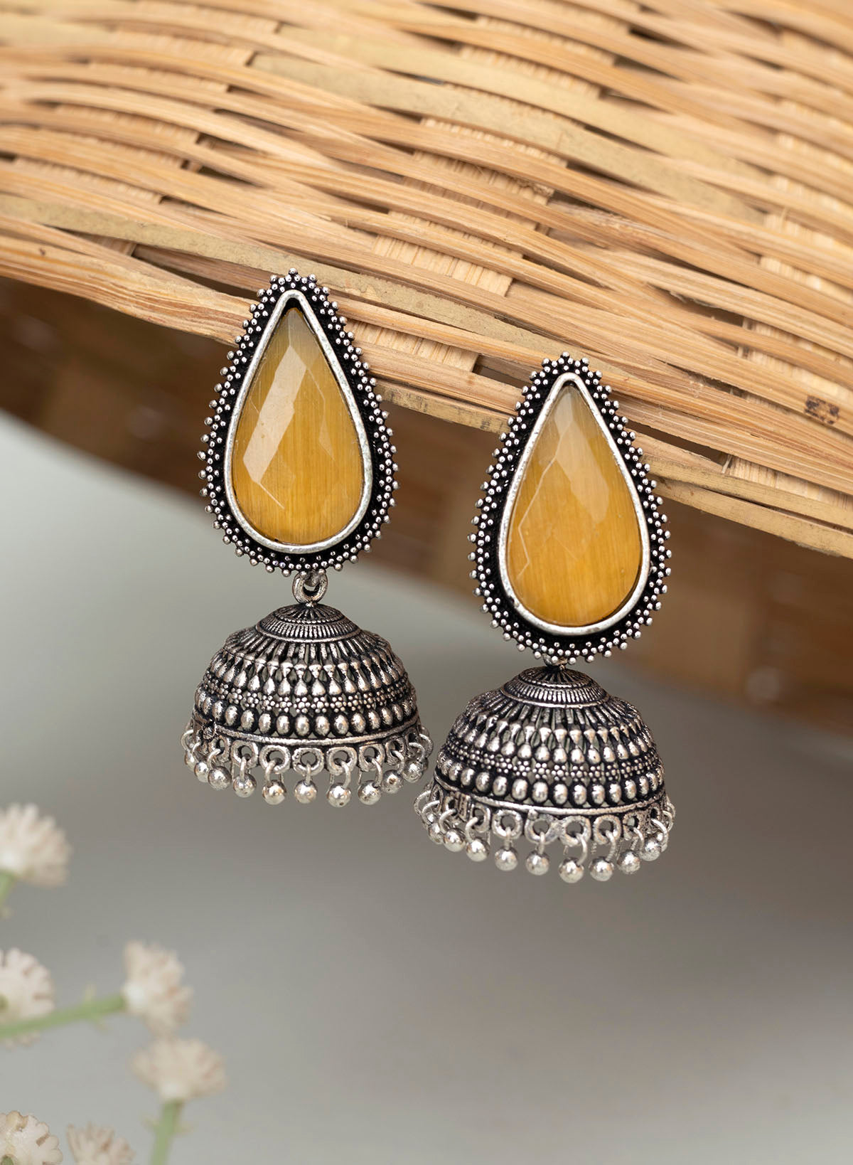 Riyanka jhumka