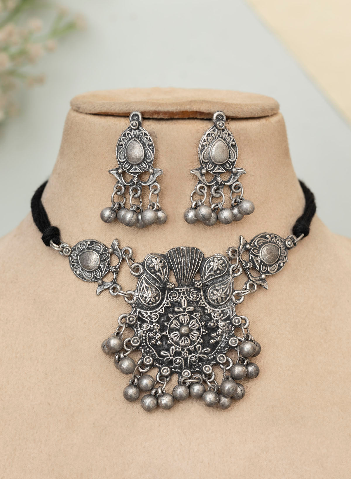 Rutuja Choker set