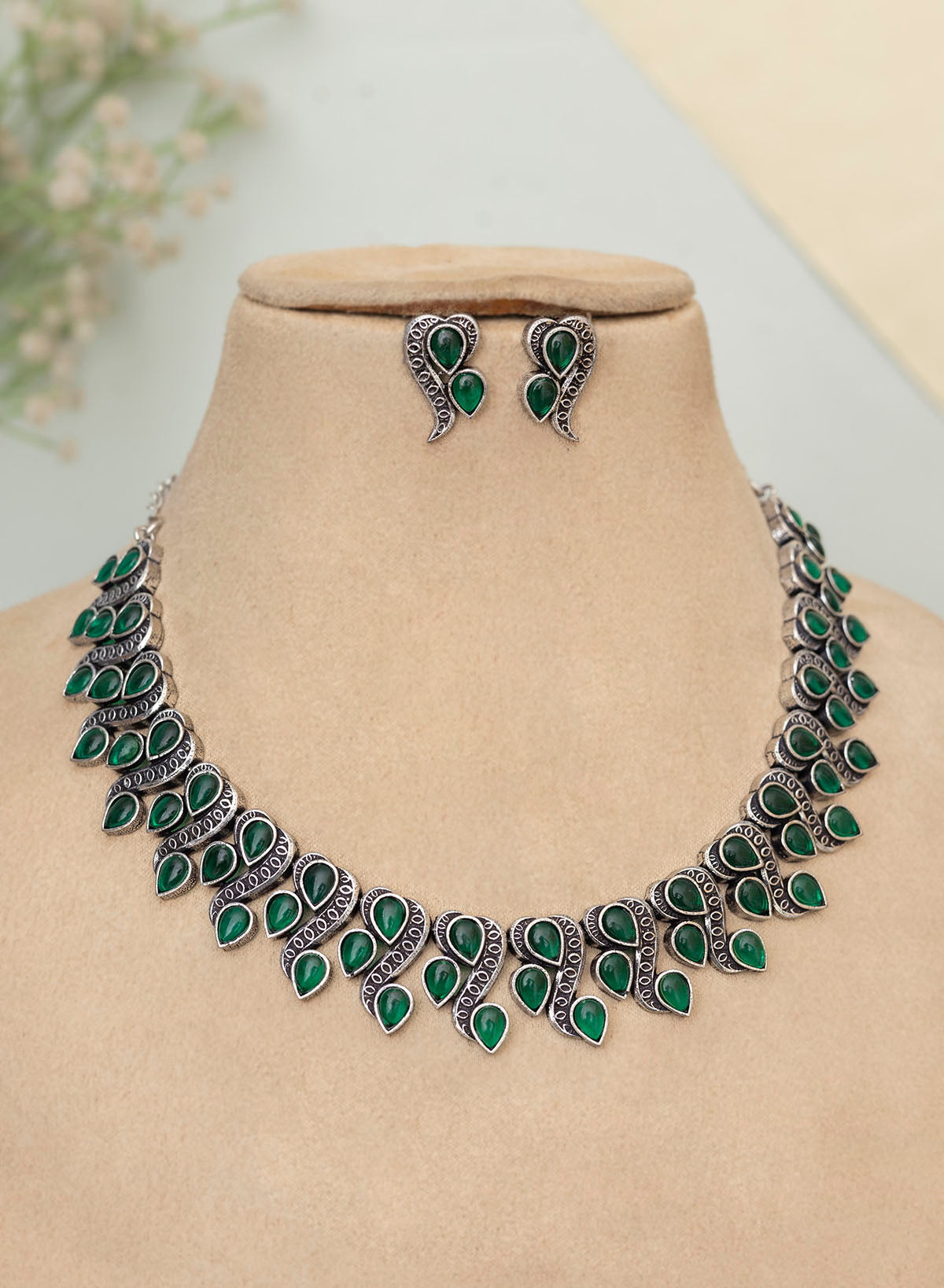 Ishanika Necklace Set