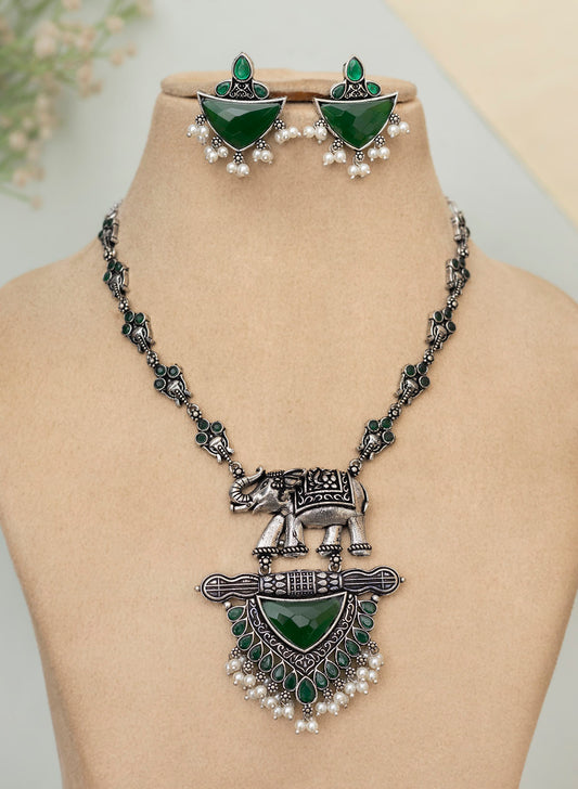 Dhruni Stone Necklace set