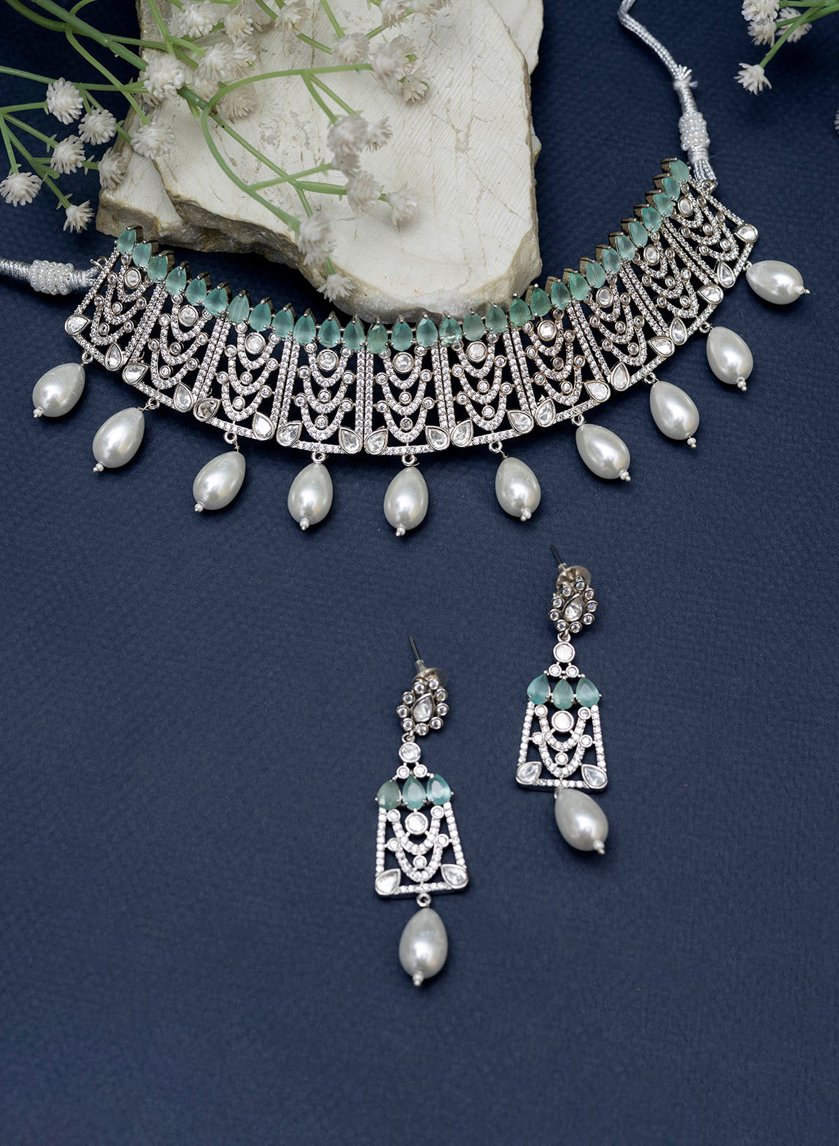 Tiyana Ad Necklace set