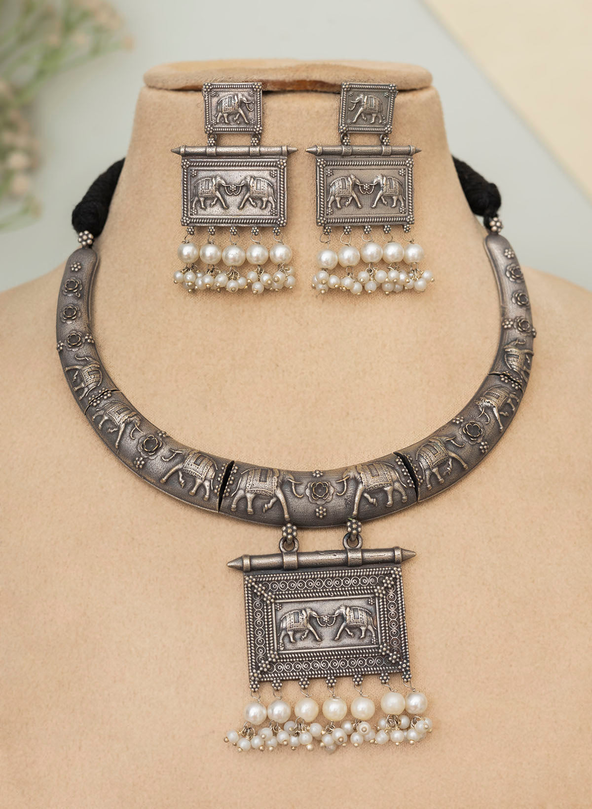 Madhul Hasli Set
