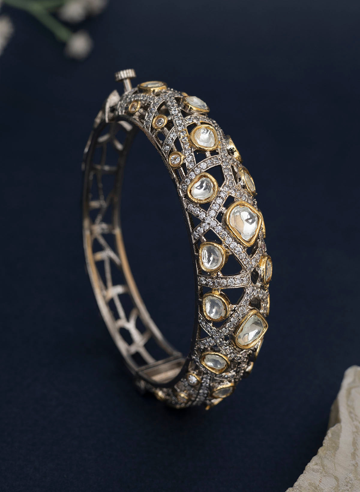 Kahan Bangles