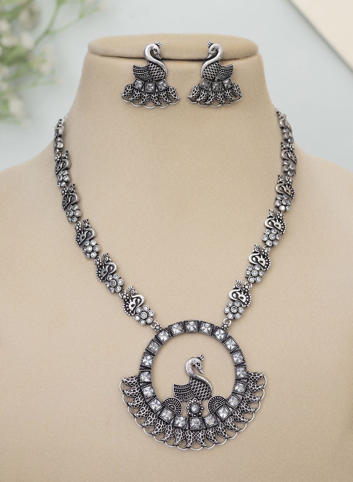 Drivita Necklace set